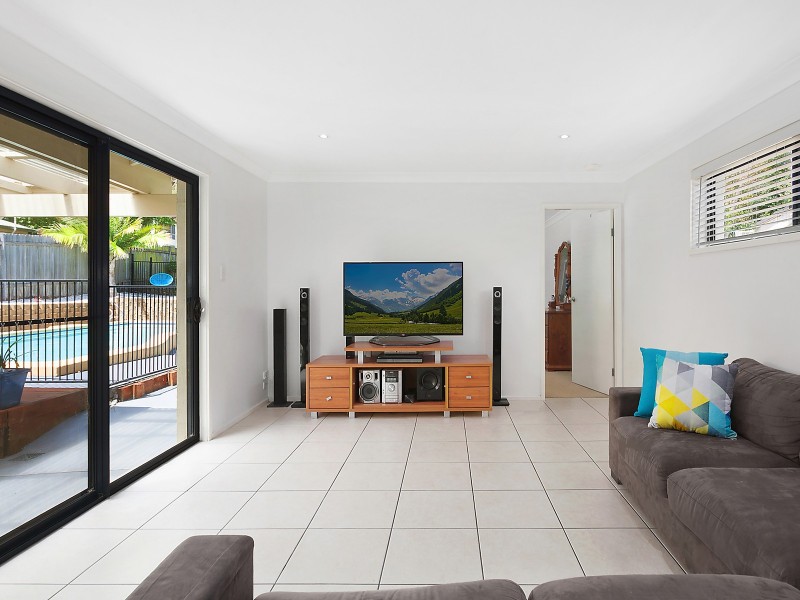 22 Pierce Street, Niagara Park NSW 2250