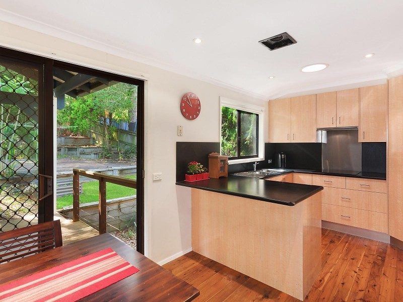 26 Maple Street, Wyoming NSW 2250