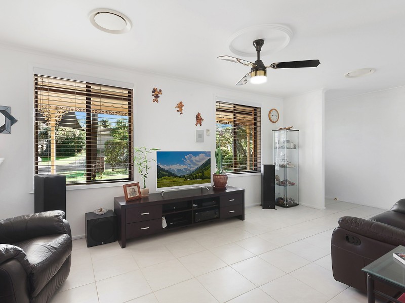 73 Gilford Street, Kariong NSW 2250