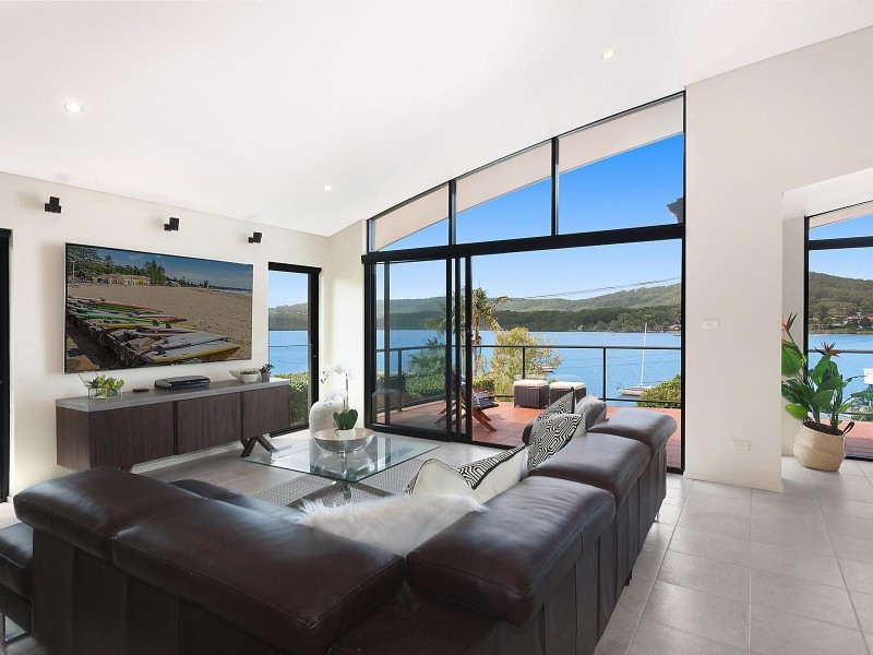 20 Wharf Street, East Gosford NSW 2250