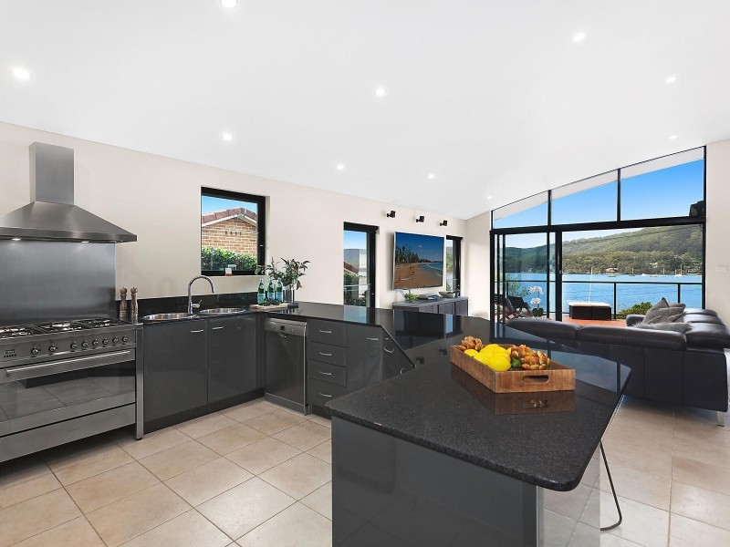 20 Wharf Street, East Gosford NSW 2250