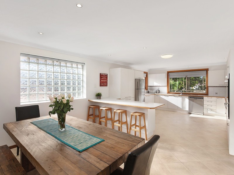 40 Lakedge Avenue, Berkeley Vale NSW 2261