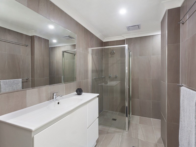 8/187-189 Albany Street, Point Frederick NSW 2250