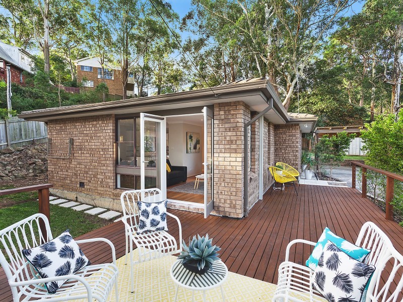 15 Larbonya Avenue, Wyoming NSW 2250