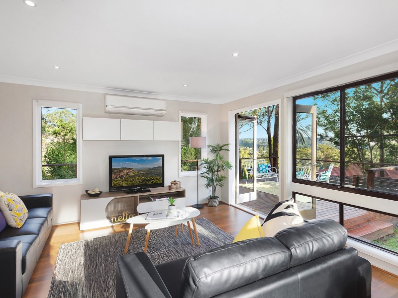 15 Larbonya Avenue, Wyoming NSW 2250