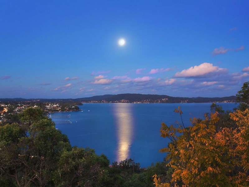 14 Sandstone Crescent, Tascott NSW 2250