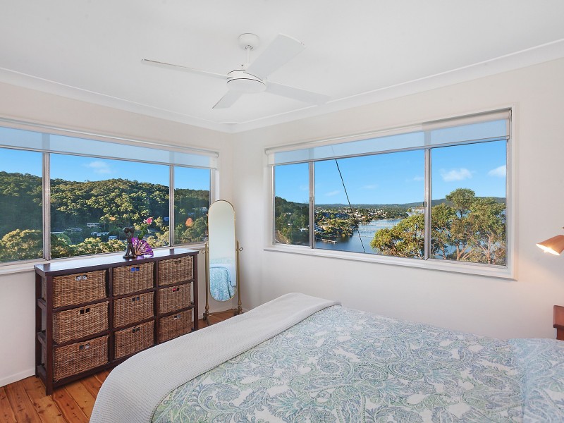 14 Sandstone Crescent, Tascott NSW 2250