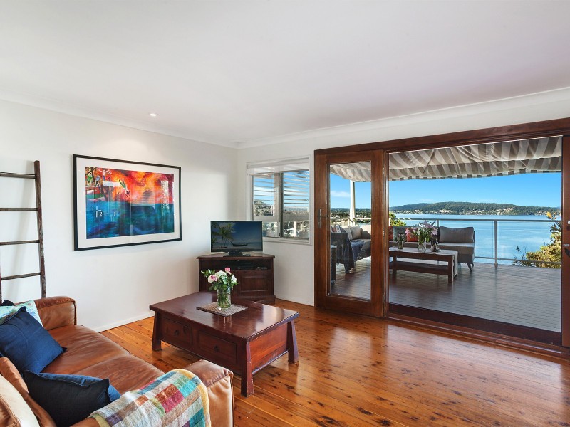 14 Sandstone Crescent, Tascott NSW 2250