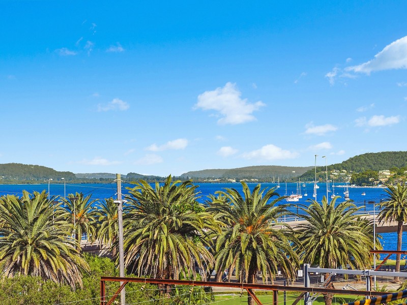 3/2A Cape Street South, Gosford NSW 2250