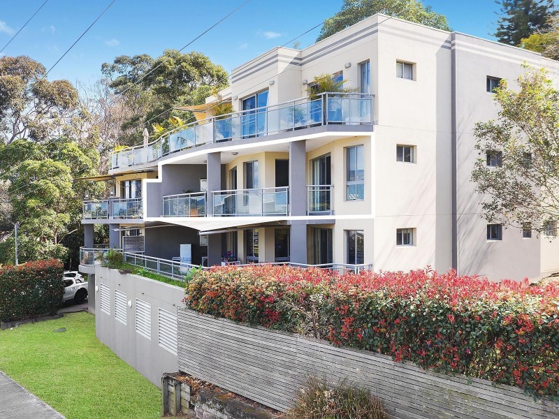 2/2A Cape Street South, Gosford NSW 2250