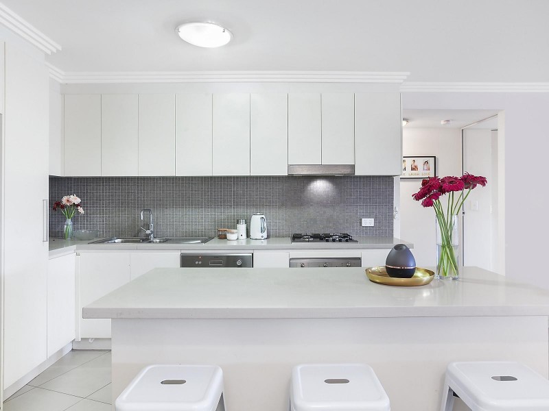 2/2A Cape Street South, Gosford NSW 2250