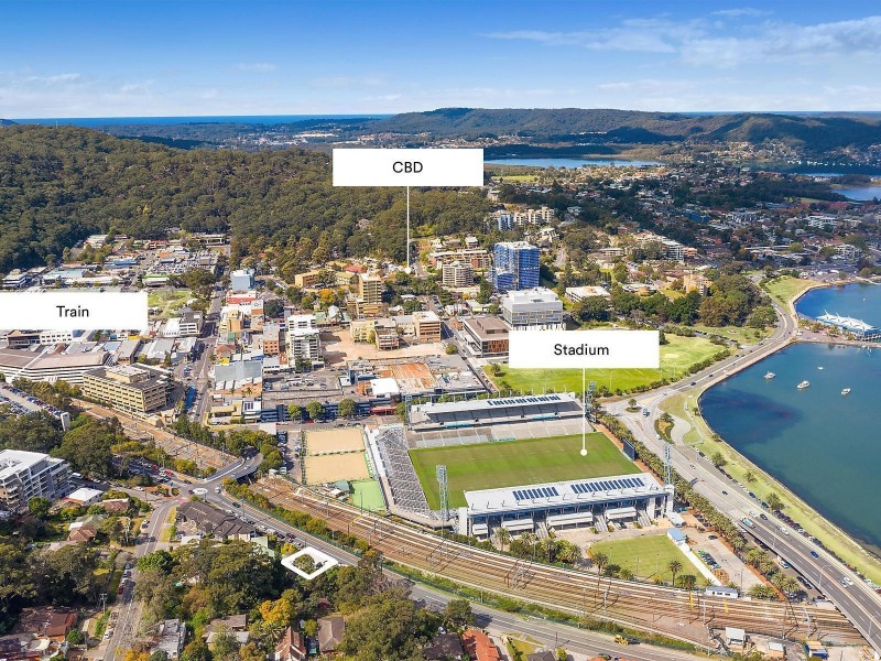 2/2A Cape Street South, Gosford NSW 2250