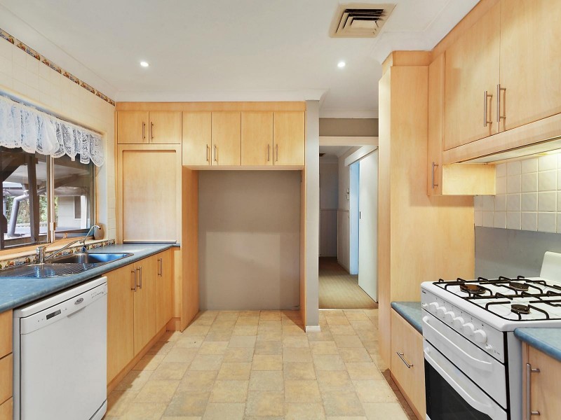 11 Lemon Tree Street, Wyoming NSW 2250