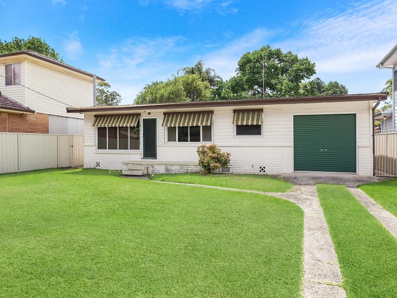 12 Parkhill Road, Wyoming NSW 2250