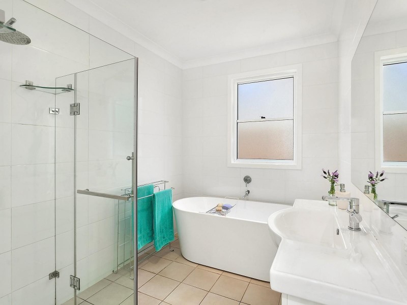 17 Washington Avenue, Niagara Park NSW 2250