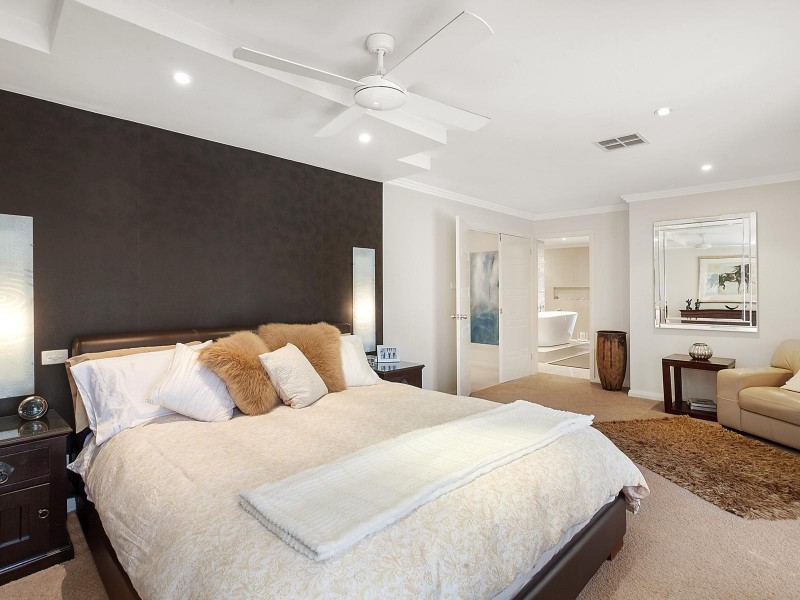 32 Walmsley Road, Ourimbah NSW 2258