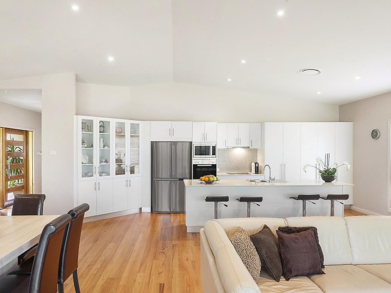 32 Walmsley Road, Ourimbah NSW 2258