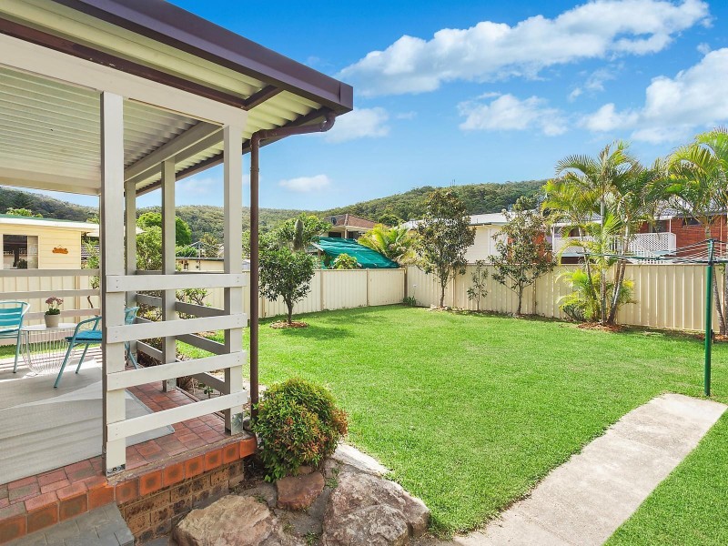 5 The Broadwaters, Tascott NSW 2250