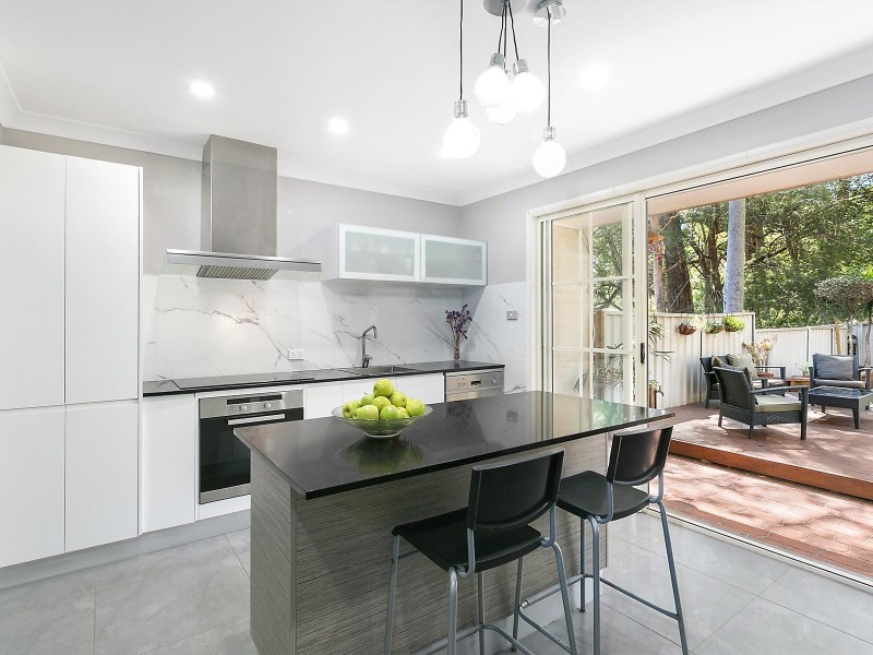 8/11 Berrys Head Road, Narara NSW 2250