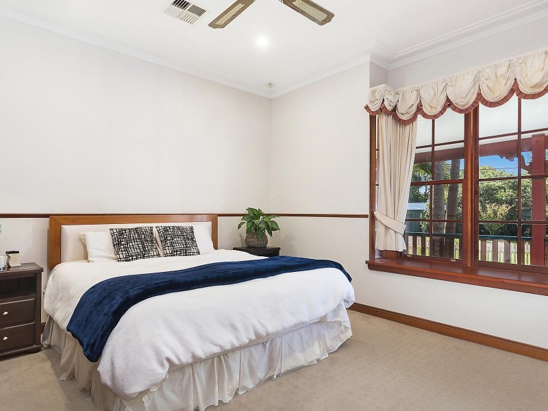 13 Mannings Road, Lisarow NSW 2250