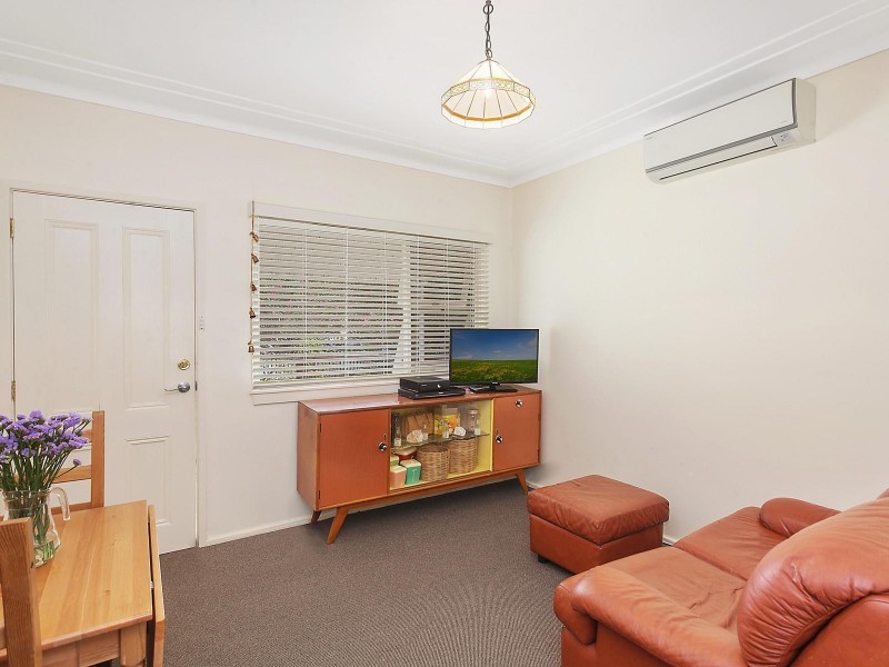 15 Dwyer Avenue, Woy Woy NSW 2256