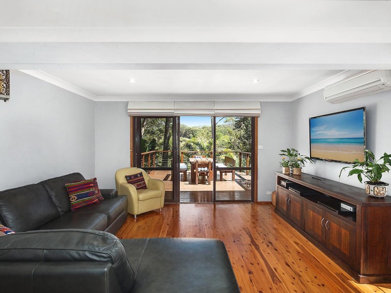61 Ridgway Road, Avoca Beach NSW 2251
