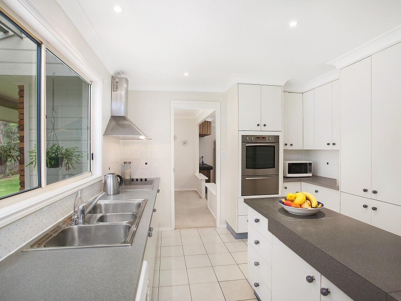 8 Reservoir Road, Ourimbah NSW 2258