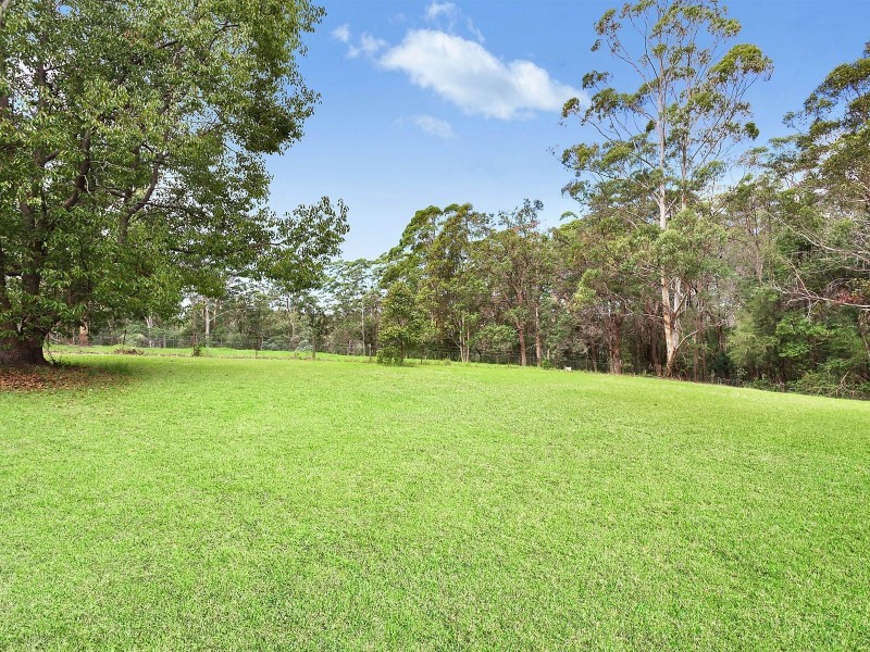 8 Reservoir Road, Ourimbah NSW 2258