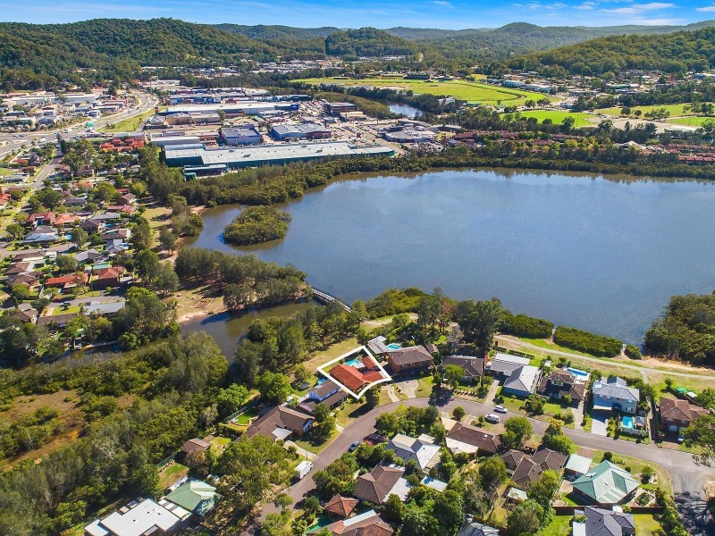 31 Bayline Drive, Point Clare NSW 2250