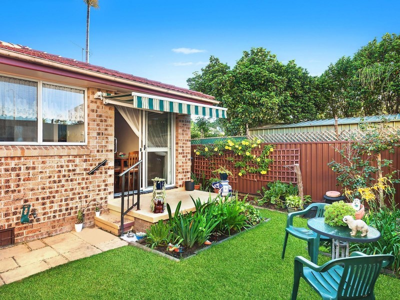 2/5 Ferguson Close, West Gosford NSW 2250