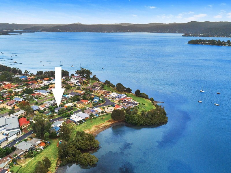 12 Bayside Drive, Green Point NSW 2251