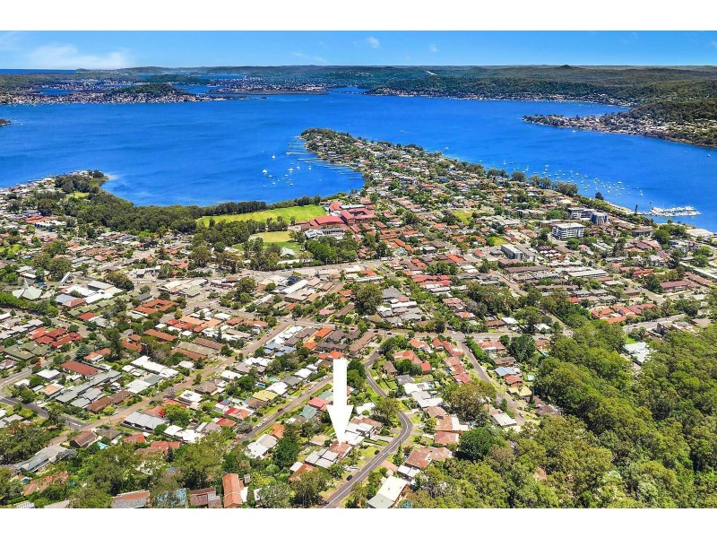 9 Bay View Avenue, East Gosford NSW 2250