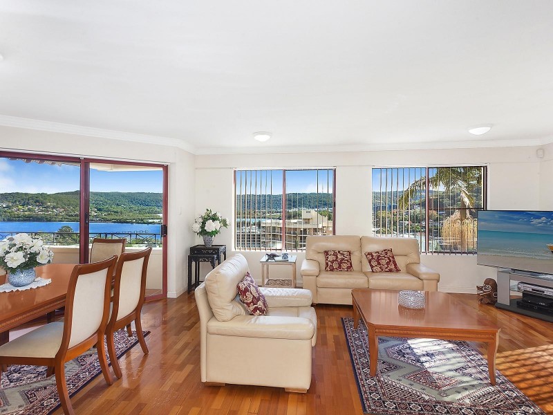 1/104 John Whiteway Drive, Gosford NSW 2250