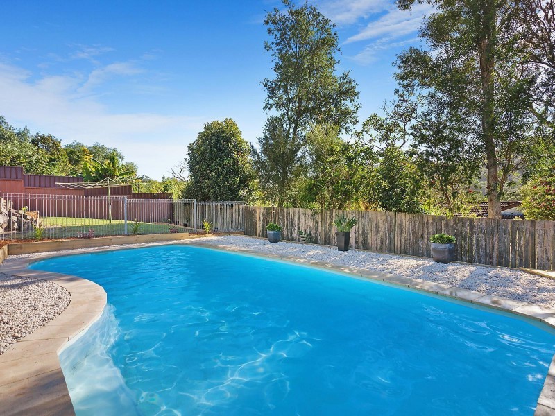 6 Treeline Close, Narara NSW 2250