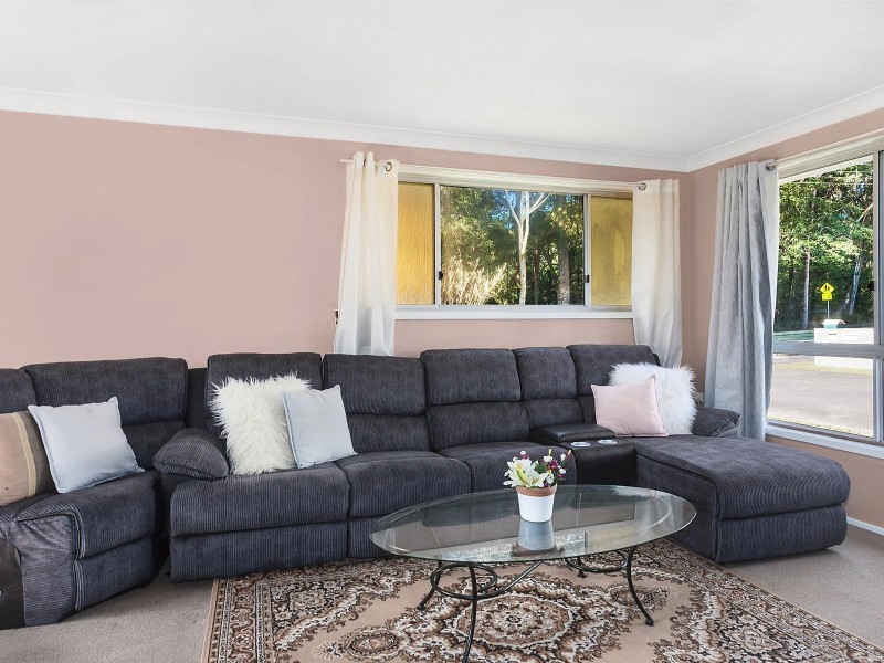 12/4 Kalawarra Road, Wyoming NSW 2250