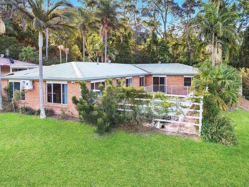 2 Strand Avenue, Narara NSW 2250