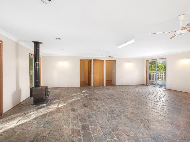 2 Strand Avenue, Narara NSW 2250