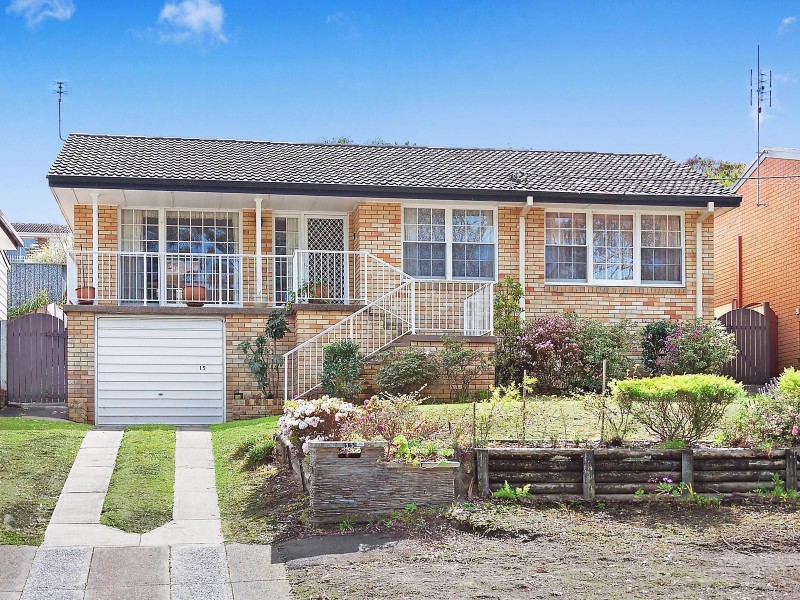 15 Bourbon Street, Wyoming NSW 2250