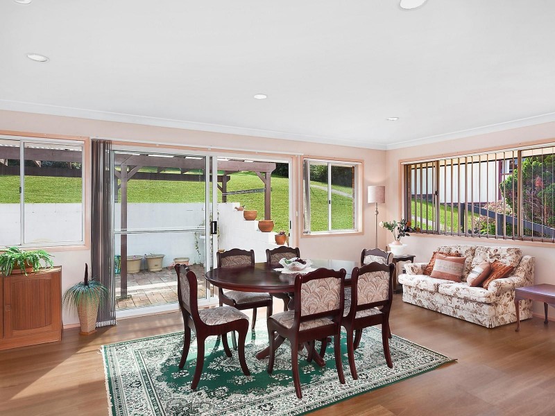 15 Bourbon Street, Wyoming NSW 2250