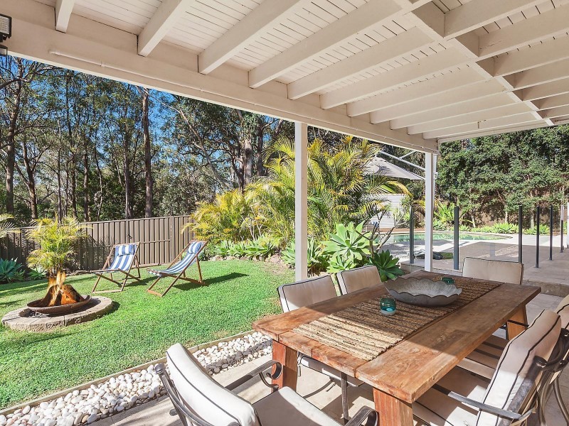 13 Nari Avenue, Point Clare NSW 2250