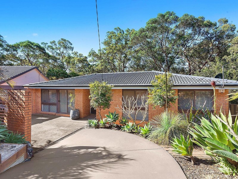 13 Nari Avenue, Point Clare NSW 2250