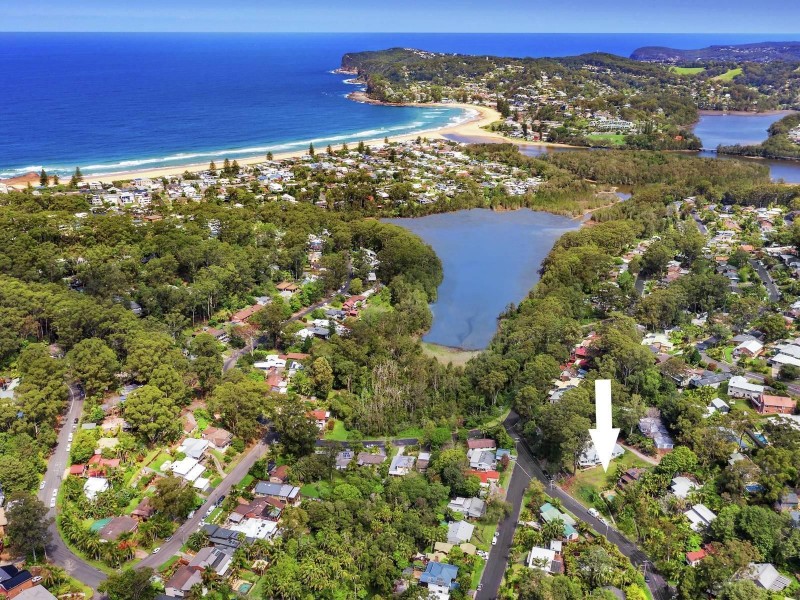 8 Harcourt Place, North Avoca NSW 2260