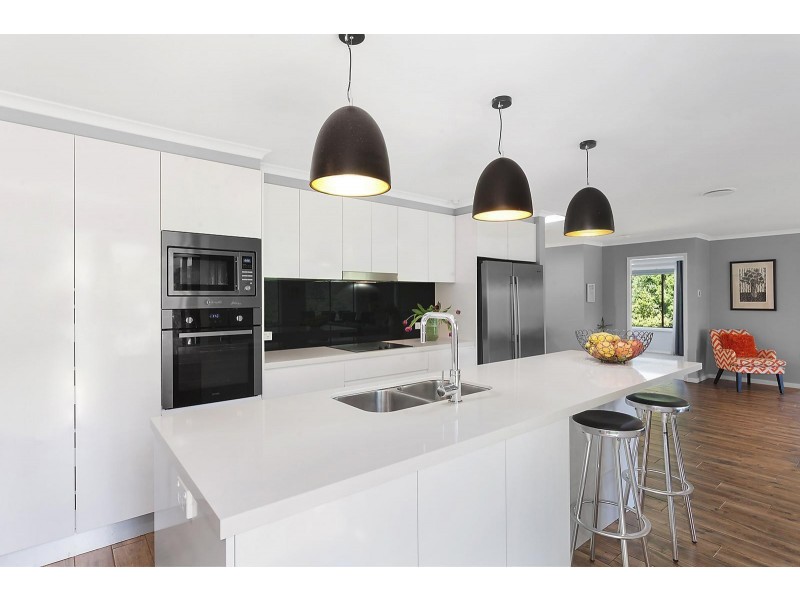 280 Avoca Drive, Avoca Beach NSW 2251