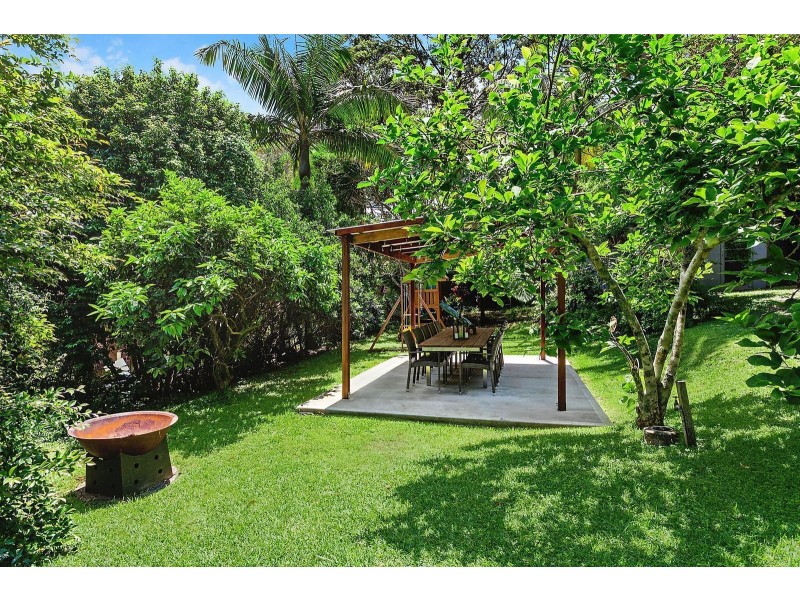 280 Avoca Drive, Avoca Beach NSW 2251