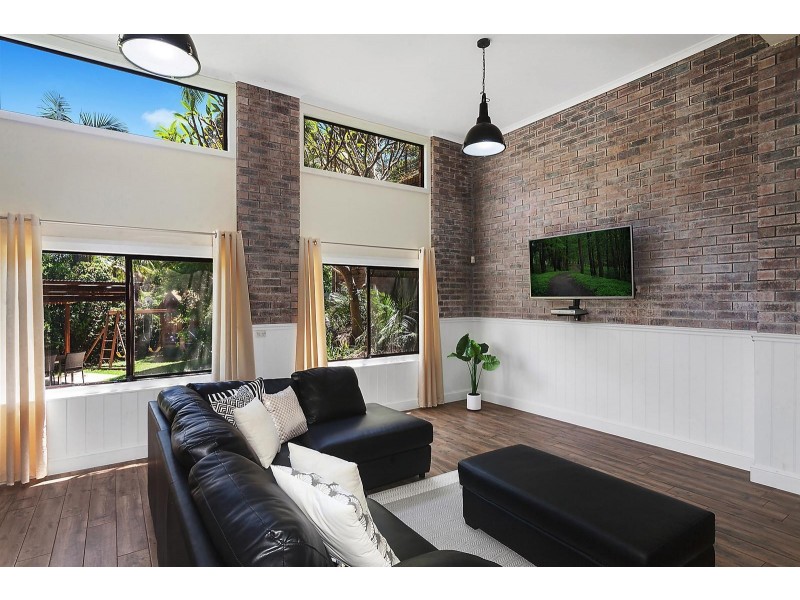 280 Avoca Drive, Avoca Beach NSW 2251