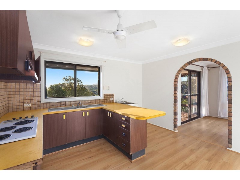 18 Mindaree Avenue, Wyoming NSW 2250