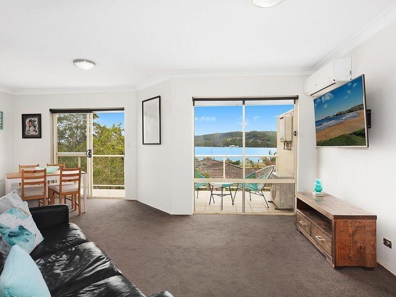 11/2 Mulkarra Avenue, Gosford NSW 2250