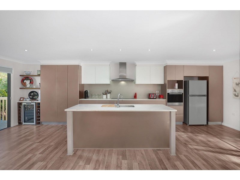 21 Pinetop Avenue, Narara NSW 2250
