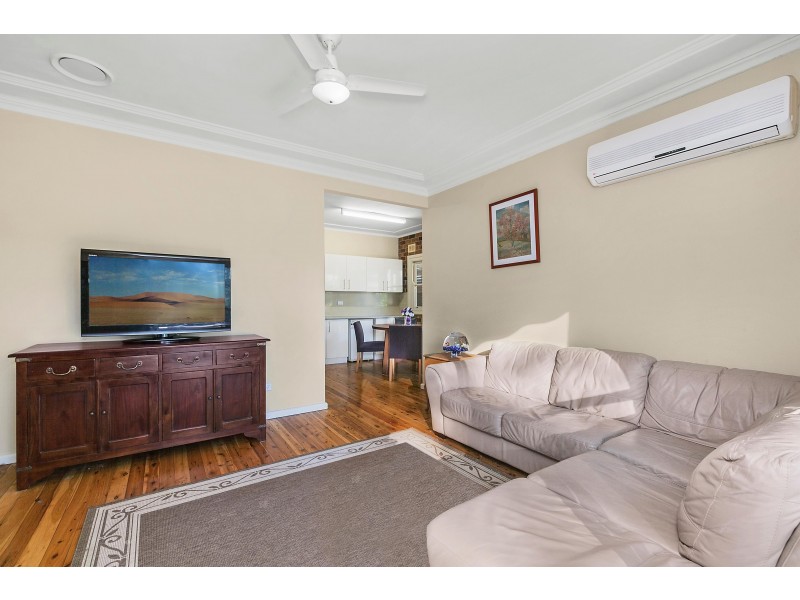 643 Pacific Highway, Wyoming NSW 2250