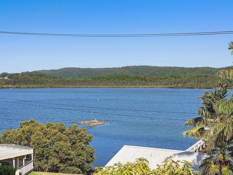 22 Wharf Street, East Gosford NSW 2250